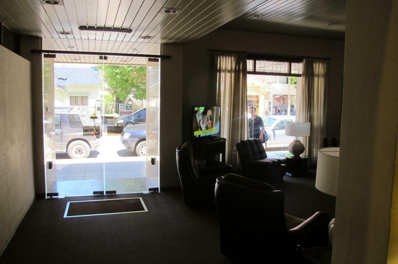 Hotel Emperador Necochea Exterior photo