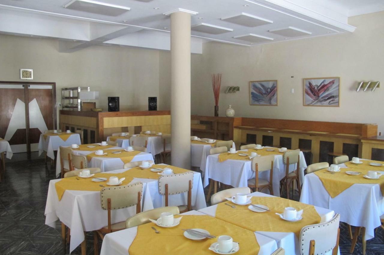 Hotel Emperador Necochea Exterior photo